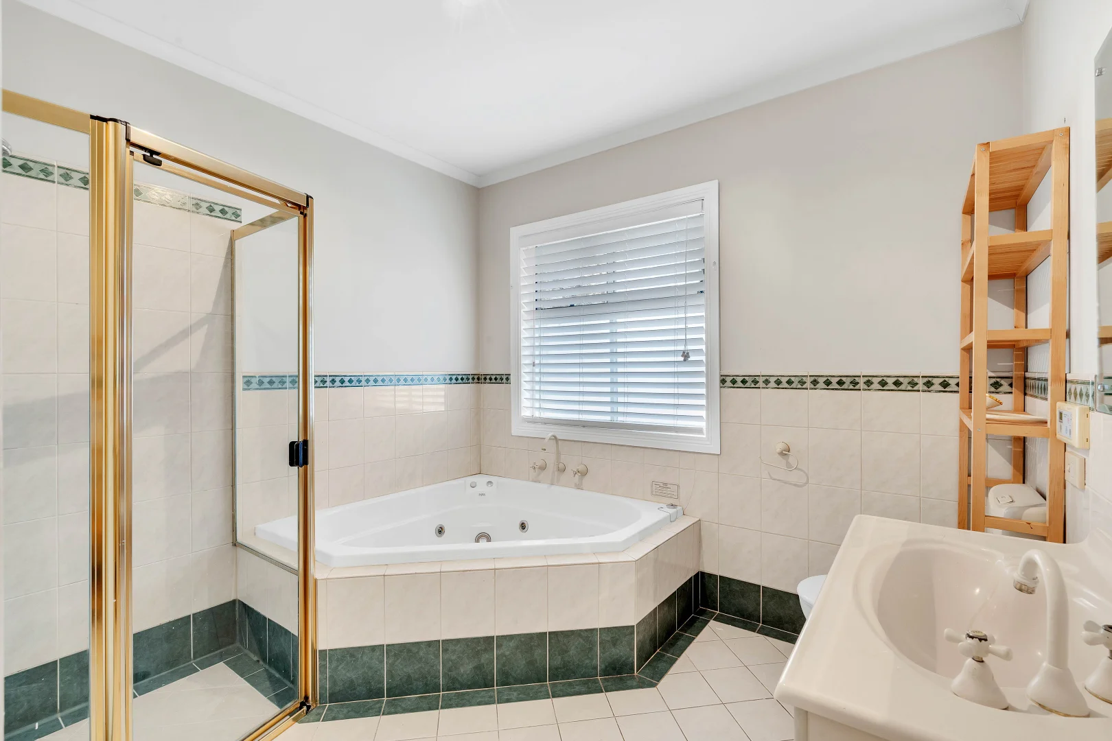 Additional image 14 of 4/2-8 Chatswood Court, Oakden SA 5086