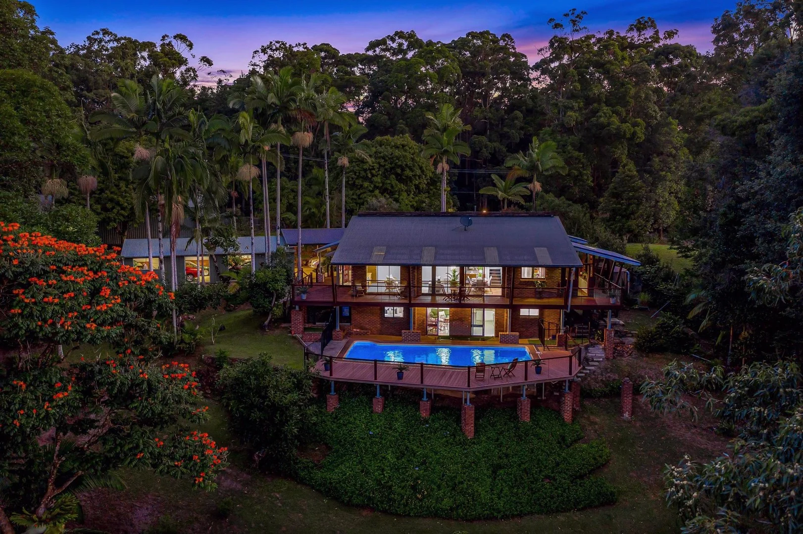 14 Clearview Drive, Lake Macdonald QLD 4563