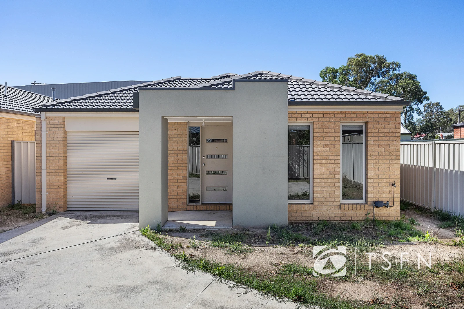 2/6a Barnett Dr, Kangaroo Flat VIC 3555
