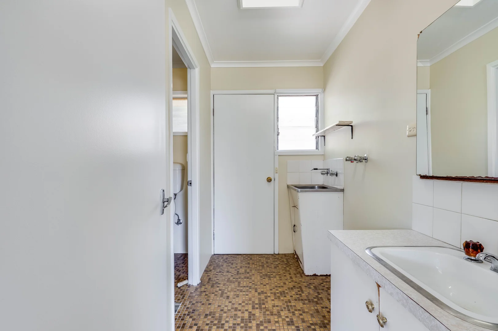 Additional image 5 of 2/209 Plummer Street, South Albury NSW 2640