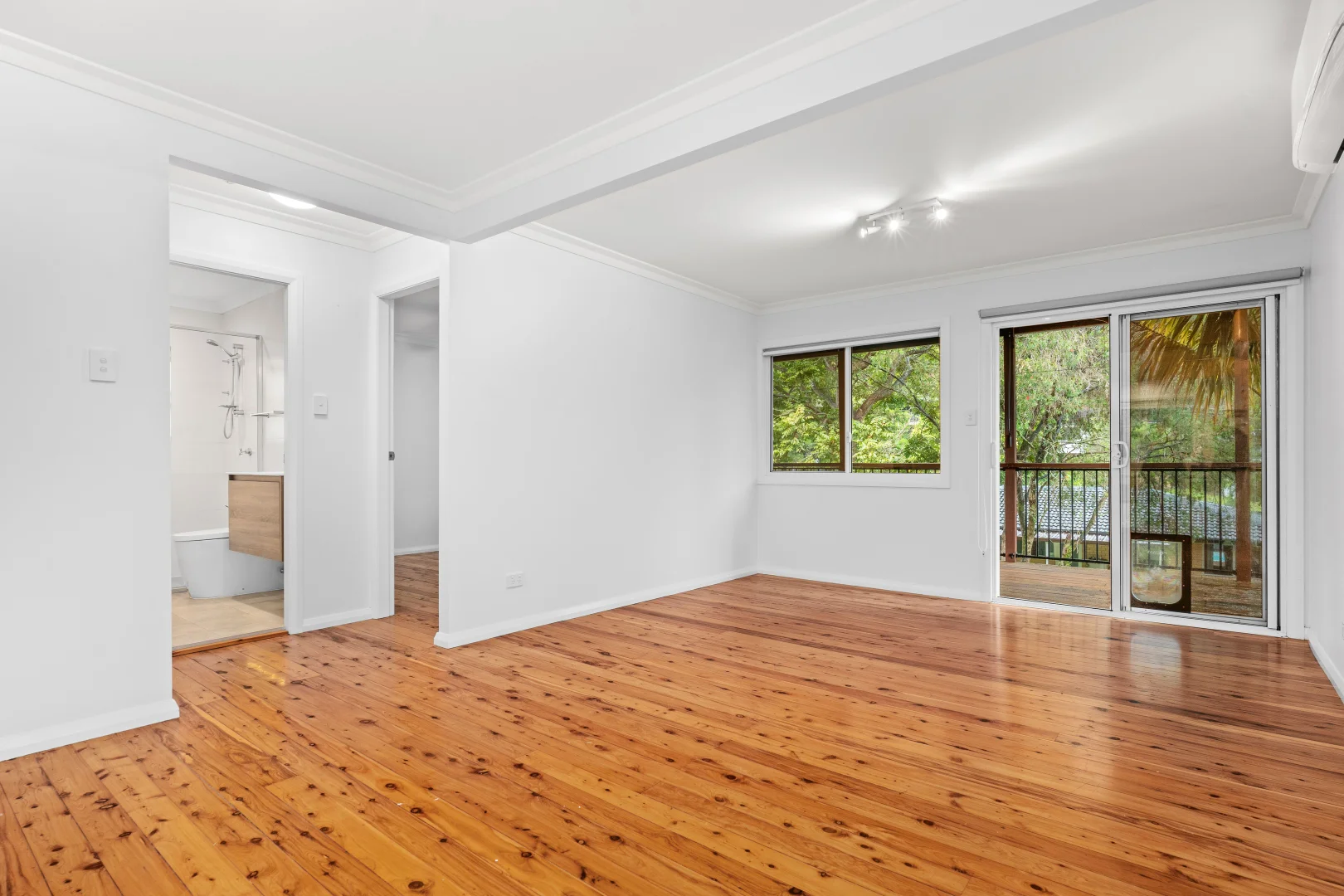 Additional image 3 of 52 Melaleuca Crescent, Tascott NSW 2250