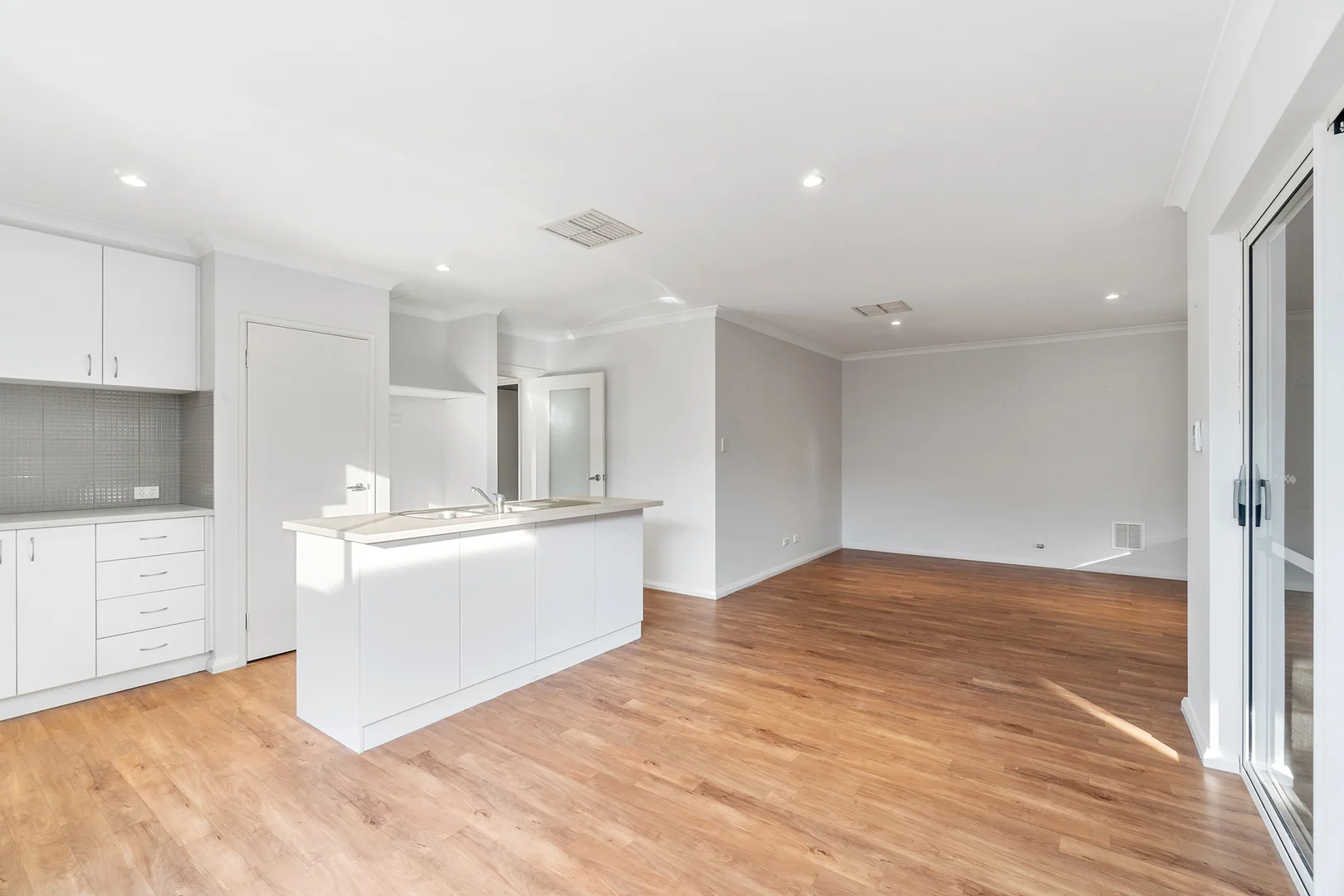 Additional image 10 of 55B Hamilton St, Stirling WA 6021
