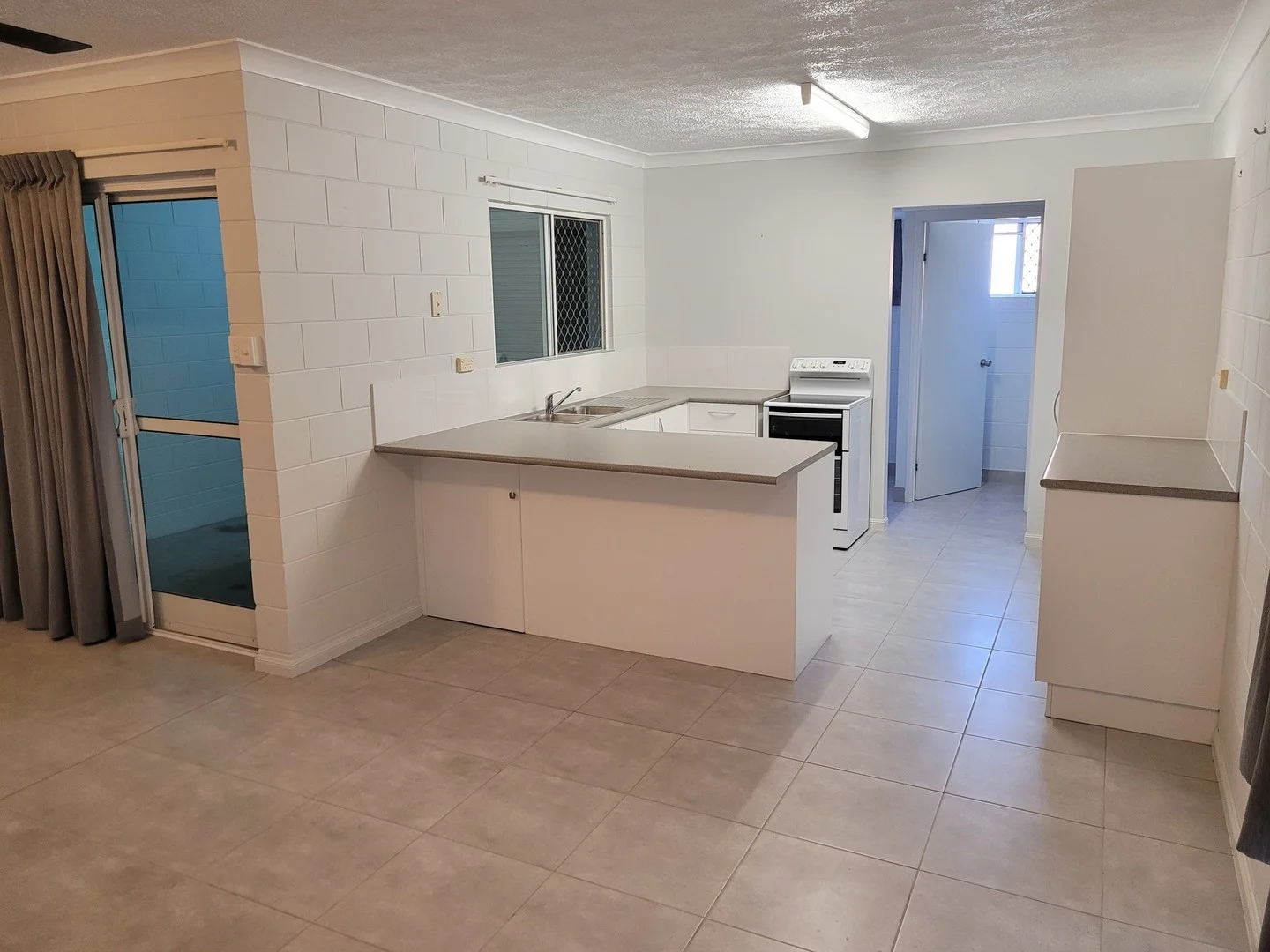 Additional image 2 of 1/20 Carr Street, Hermit Park QLD 4812