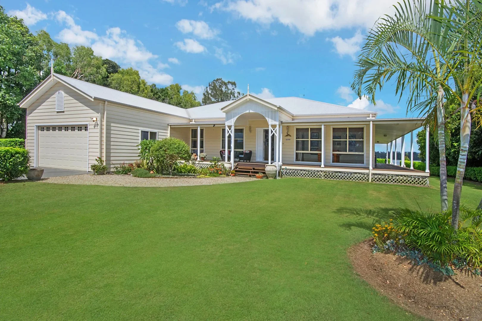 253 School Road, Palmers Island NSW 2463