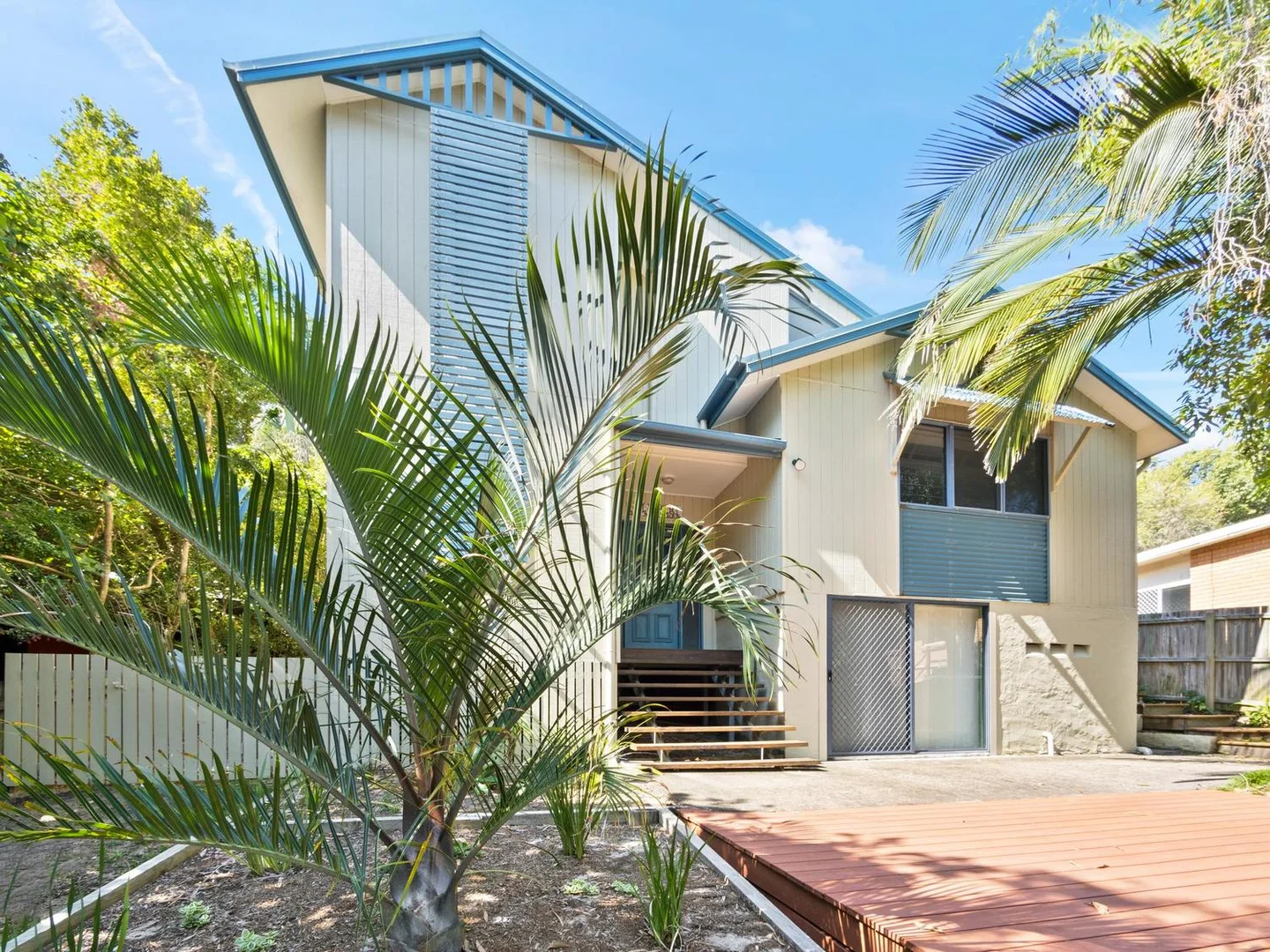 Additional image 2 of FLIPPER HOUSE, 15 Bigoon Road, Point Lookout QLD 4183