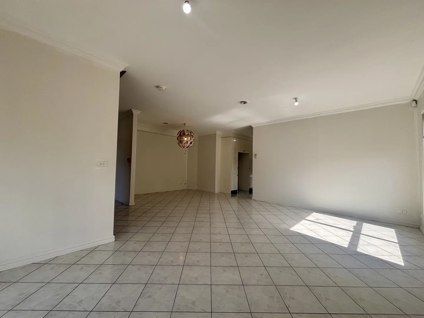 Additional image 2 of 2/2 Parr Ct, Avondale Heights VIC 3034