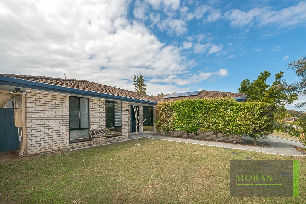 25 Lillywood Circuit, Molendinar QLD 4214
