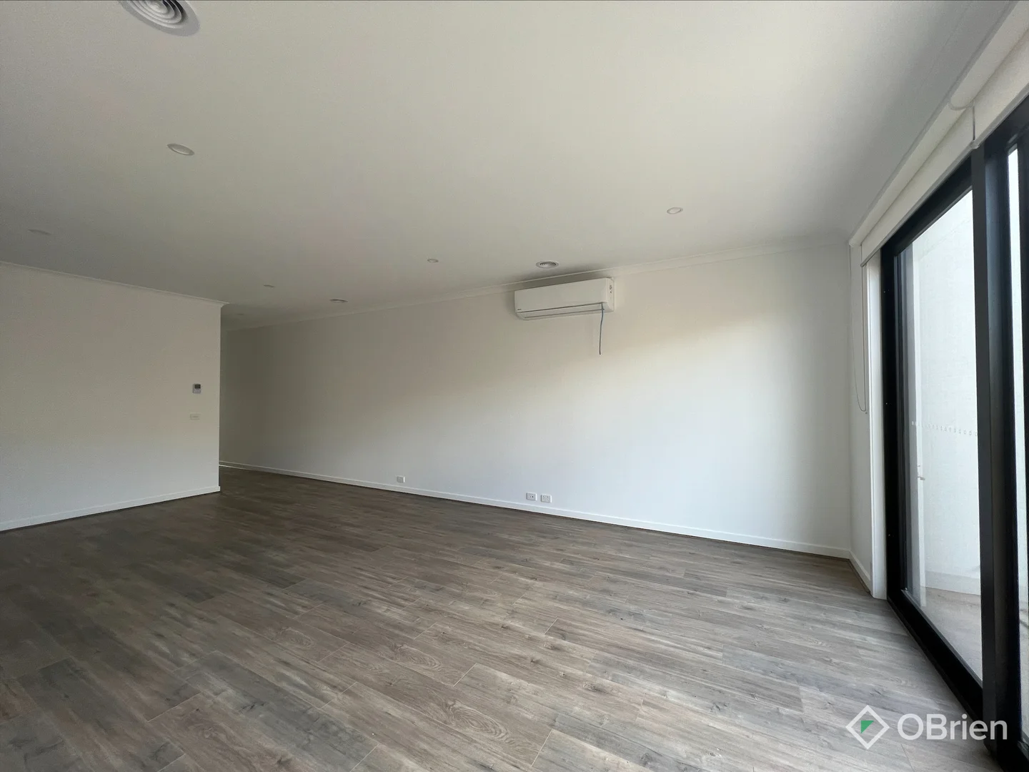 Additional image 3 of 35 Surfers Crescent, Carrum Downs VIC 3201