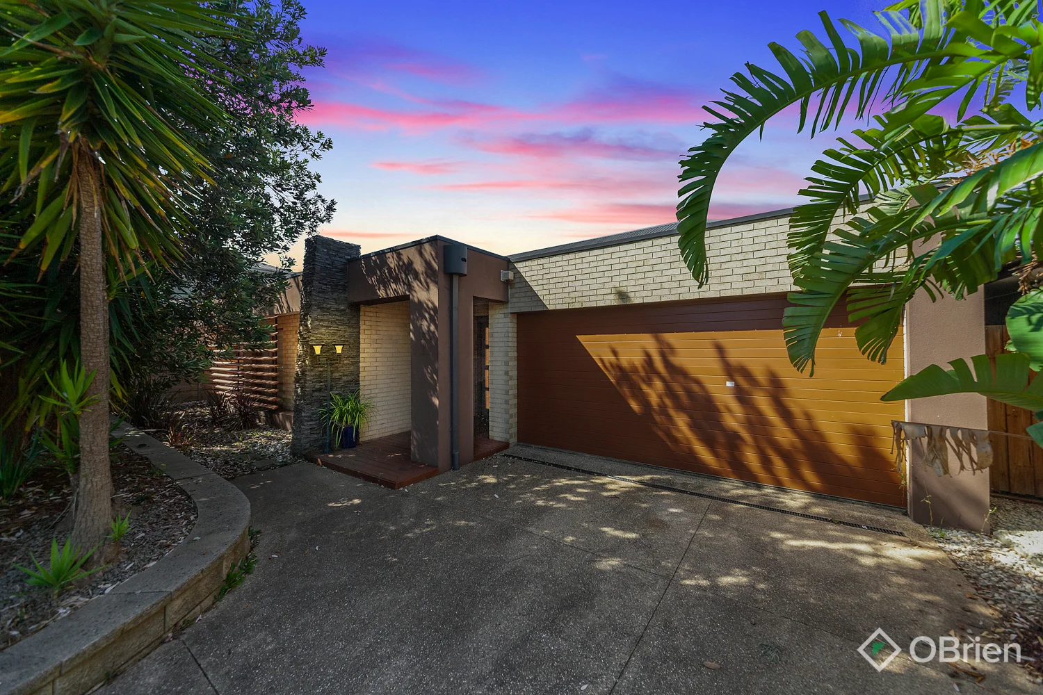 27 Chase Boulevard, Berwick VIC 3806