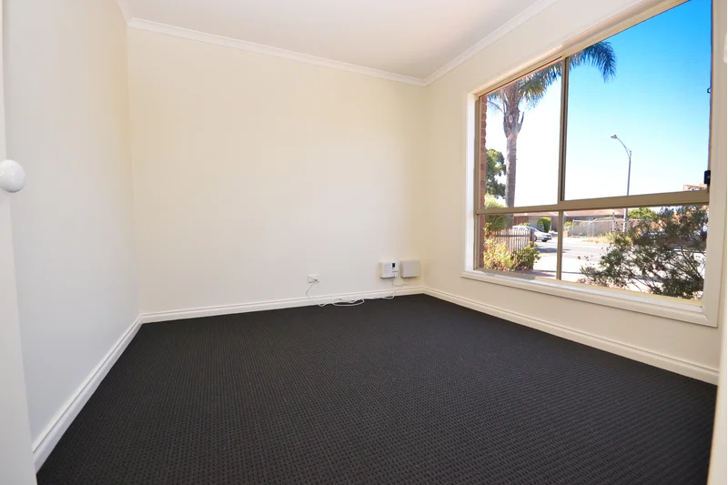 Additional image 7 of 1/2 Blossom Park Drive, Mill Park VIC 3082