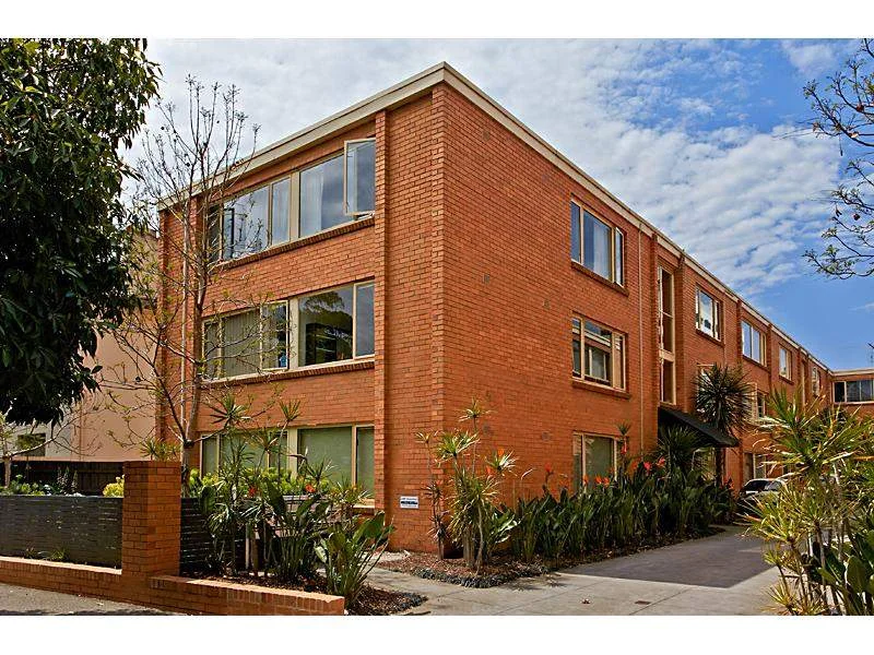 1/92 The Avenue, Parkville VIC 3052