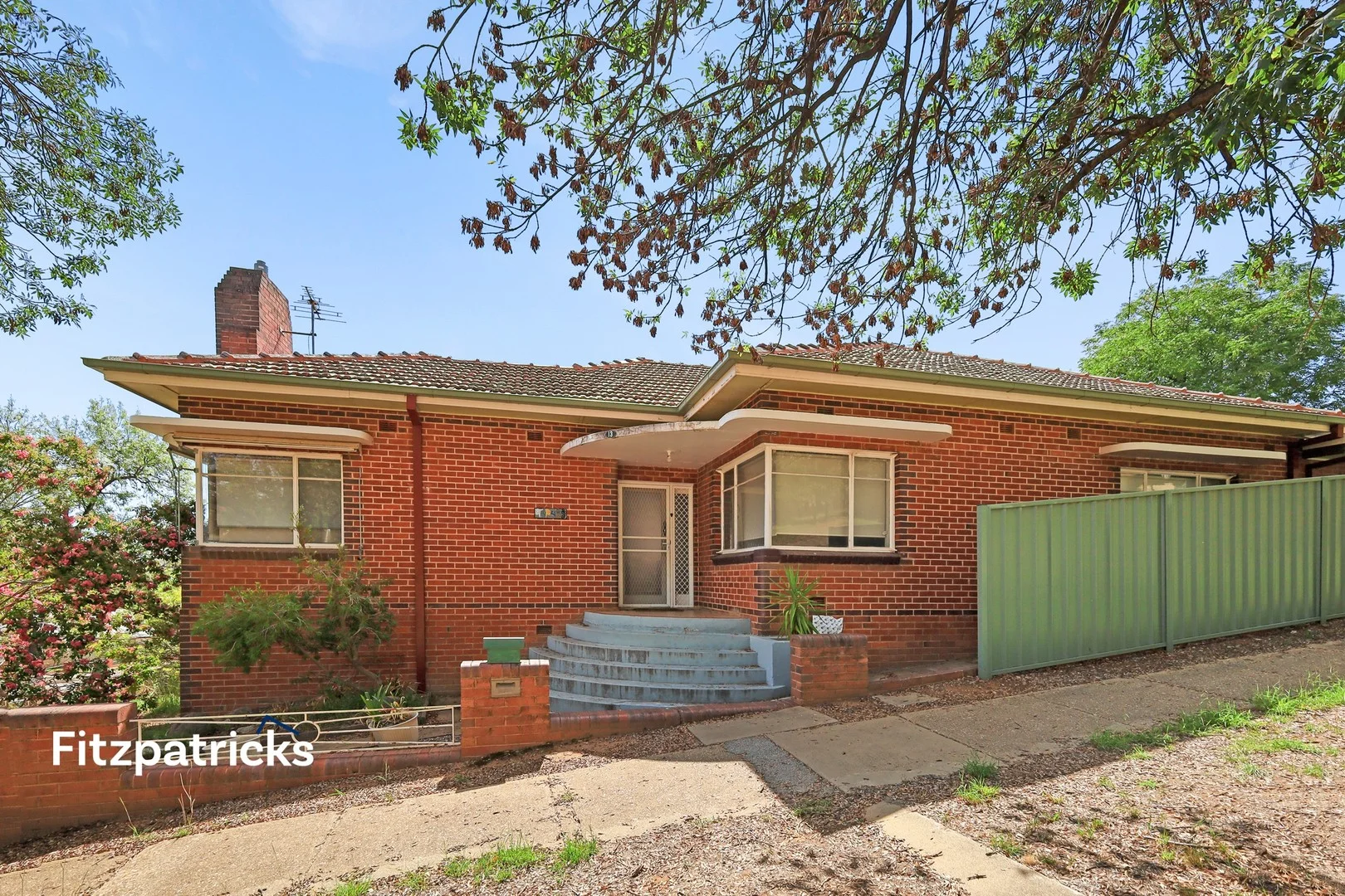 13 Young Street, Turvey Park NSW 2650