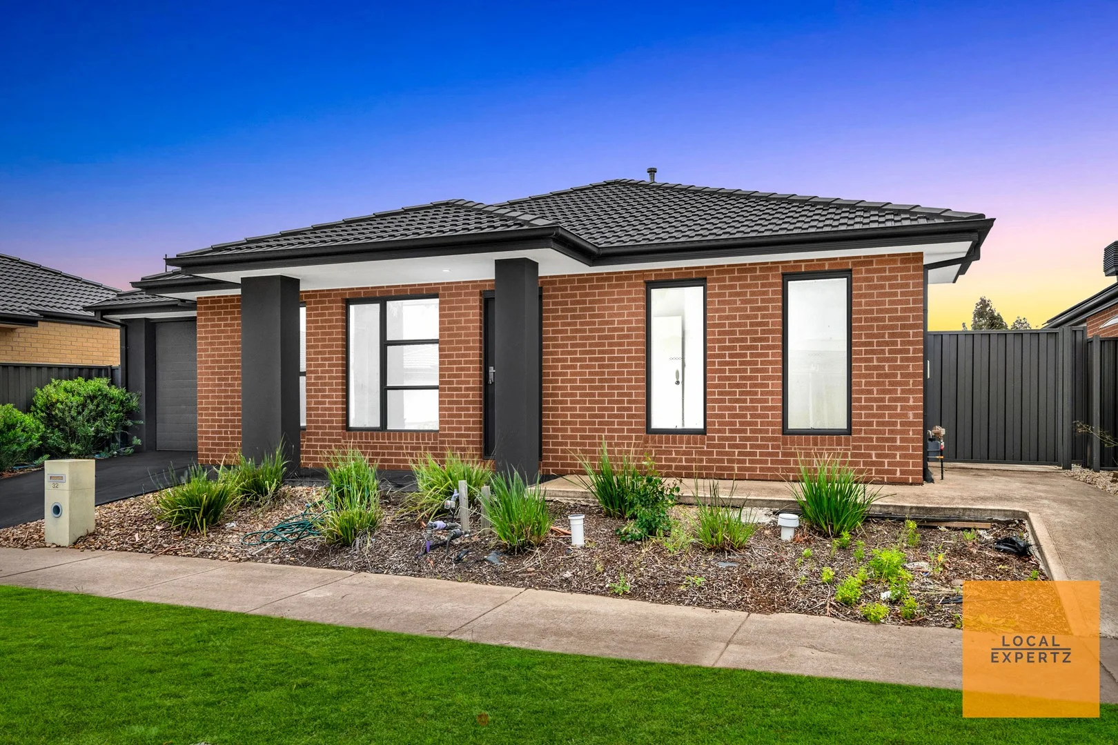 32 Hartland Rise, Cobblebank VIC 3338