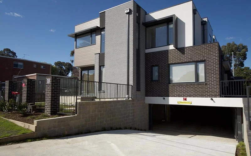 1/18 Wetherby Road, Doncaster VIC 3108