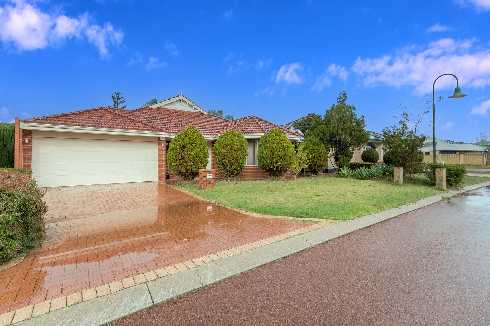 Additional image 2 of 16 Audley Place, Canning Vale WA 6155