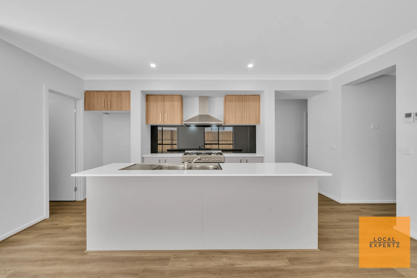 Additional image 4 of 5 Hem Parkway, Fraser Rise VIC 3336