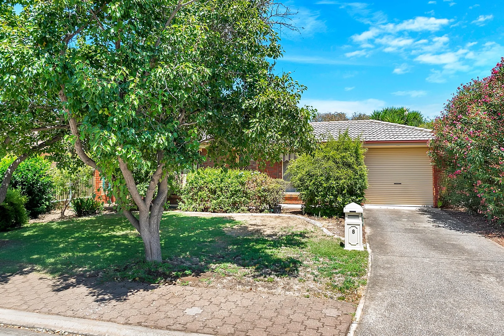 8 Pine View Drive, Paralowie SA 5108