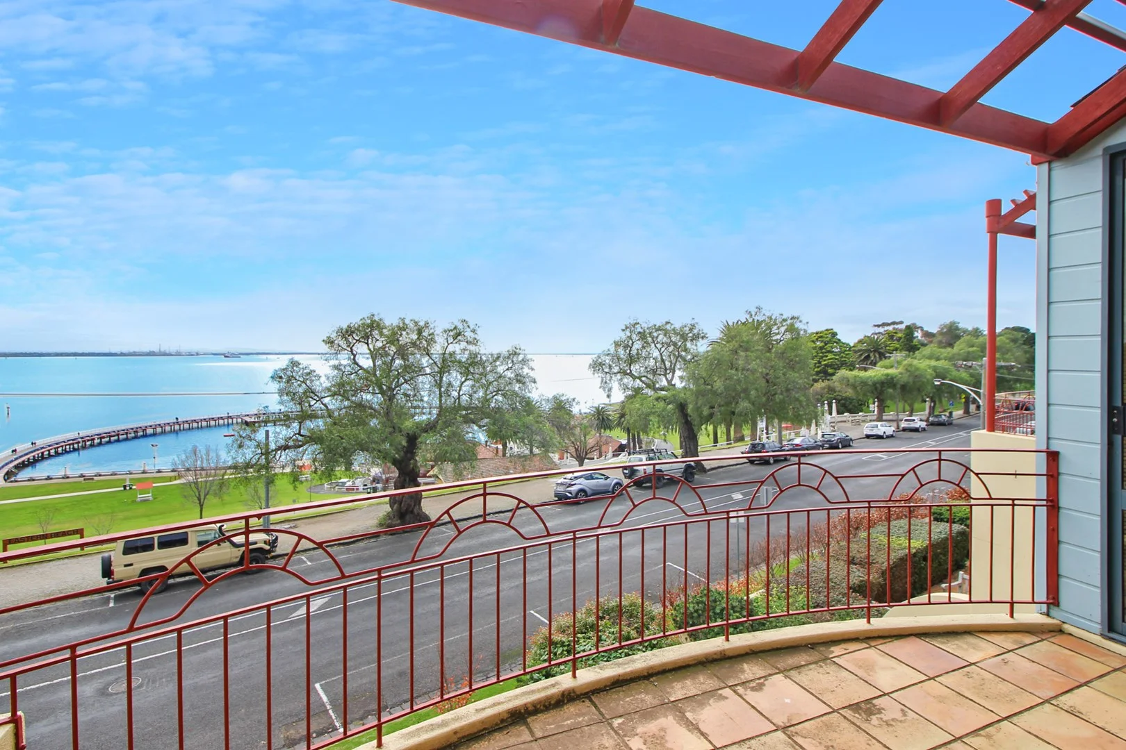 62 Eastern Beach Road, Geelong VIC 3220