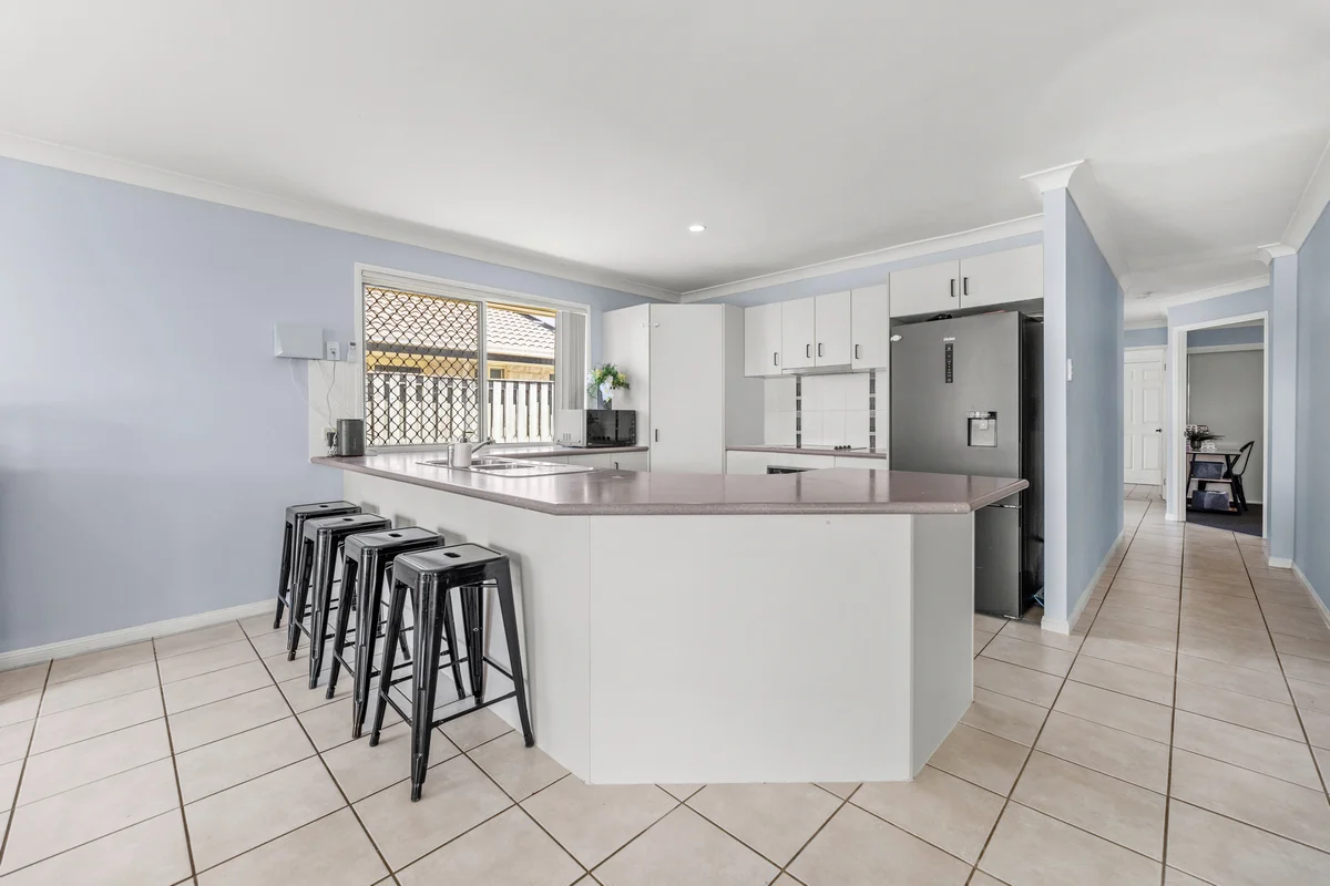 6 Kleo Court, Caboolture QLD 4510 photo 5