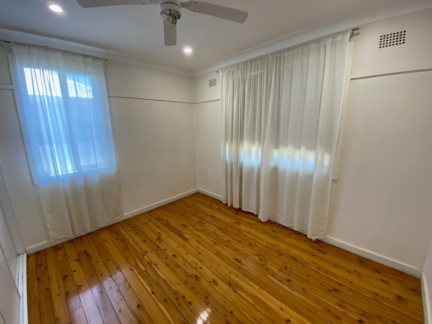 Additional image 5 of 35 Eighth Avenue, Seven Hills NSW 2147