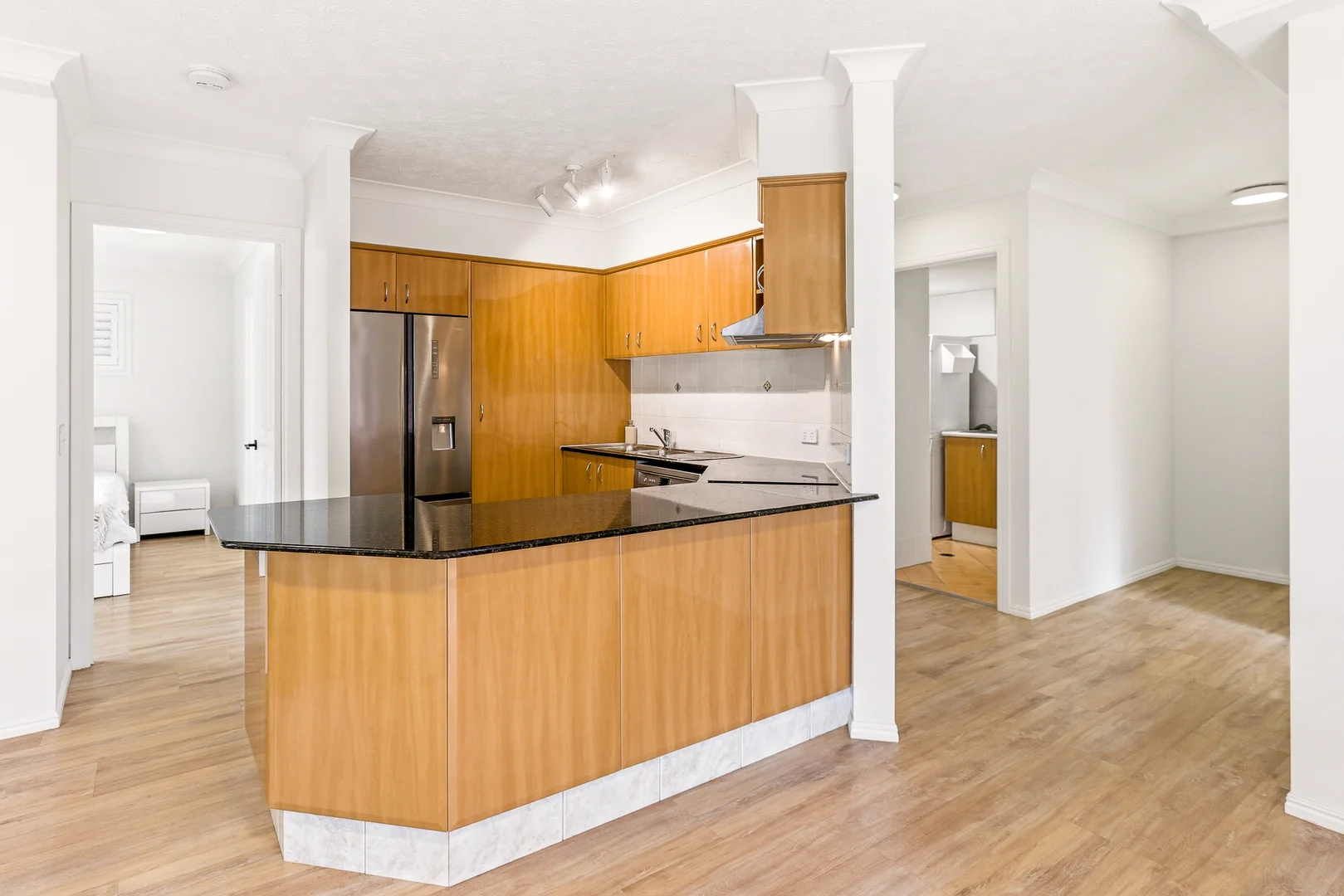 Additional image 3 of 3/37 Chelsea Avenue, Broadbeach QLD 4218