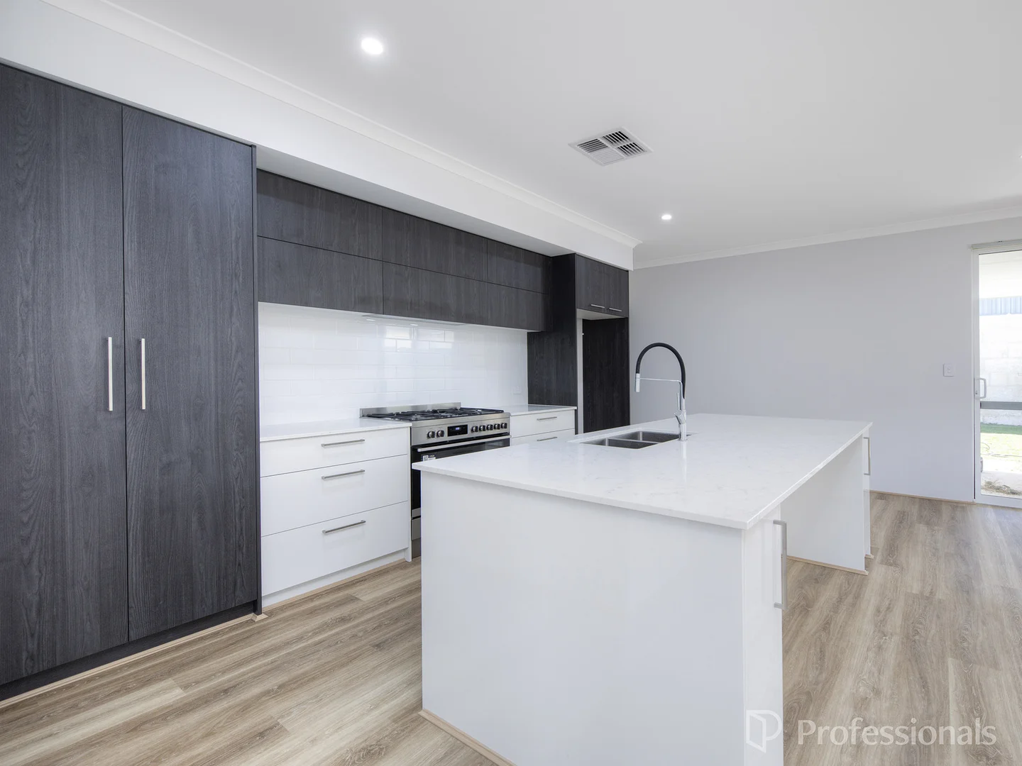 Additional image 8 of 26 Robbins Grove, Eglinton WA 6034