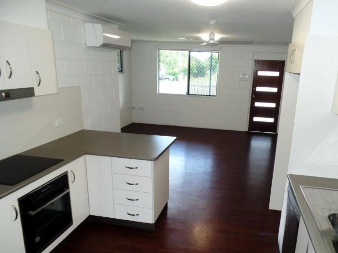 Additional image 3 of 2/237 Ireland Street, Oonoonba QLD 4811