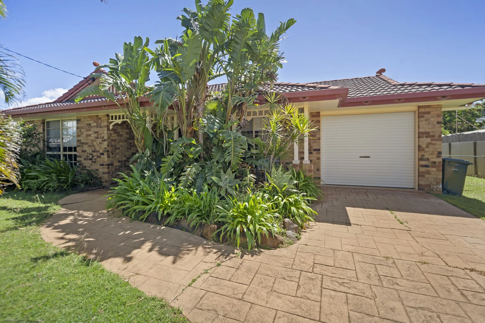 21 Watsons Road, Bargara QLD 4670