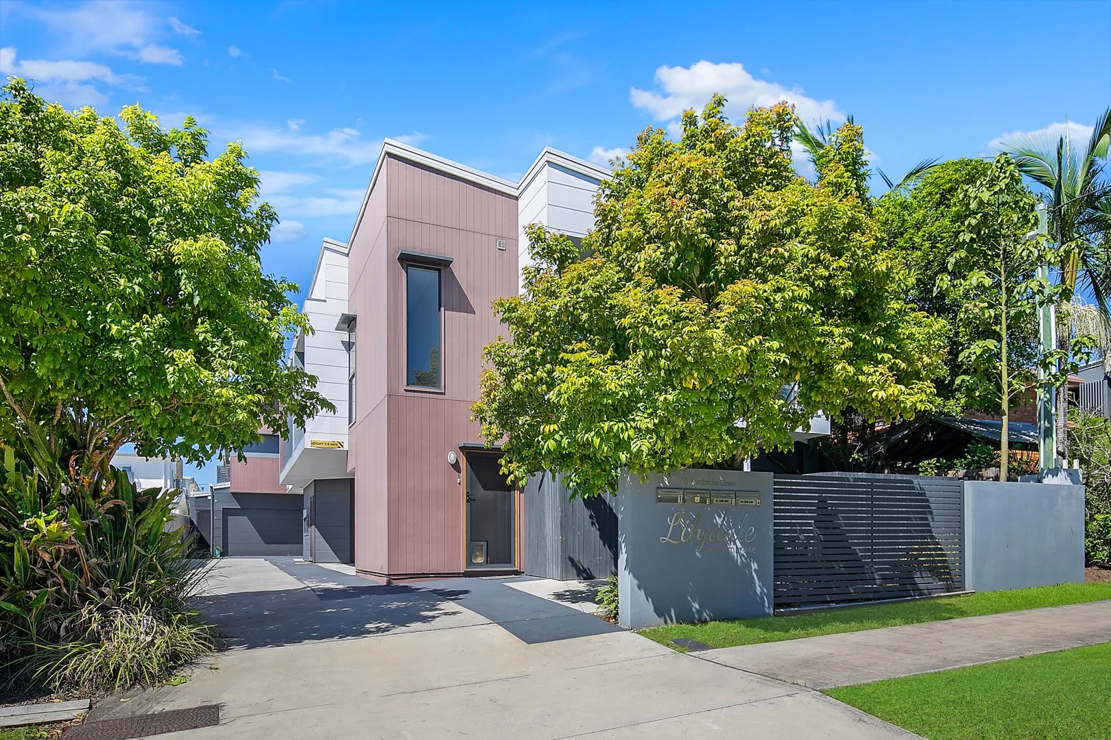 4/63 Pembroke St, Carina QLD 4152