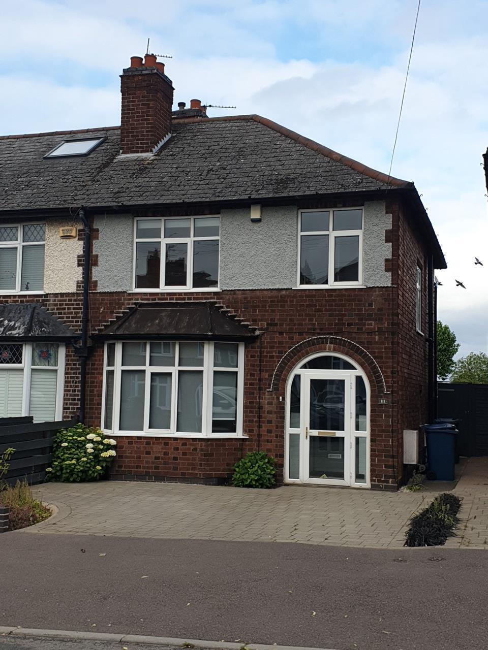 3 Bed Semi-Detached House, Abbey Road, NG2, N1 7GU