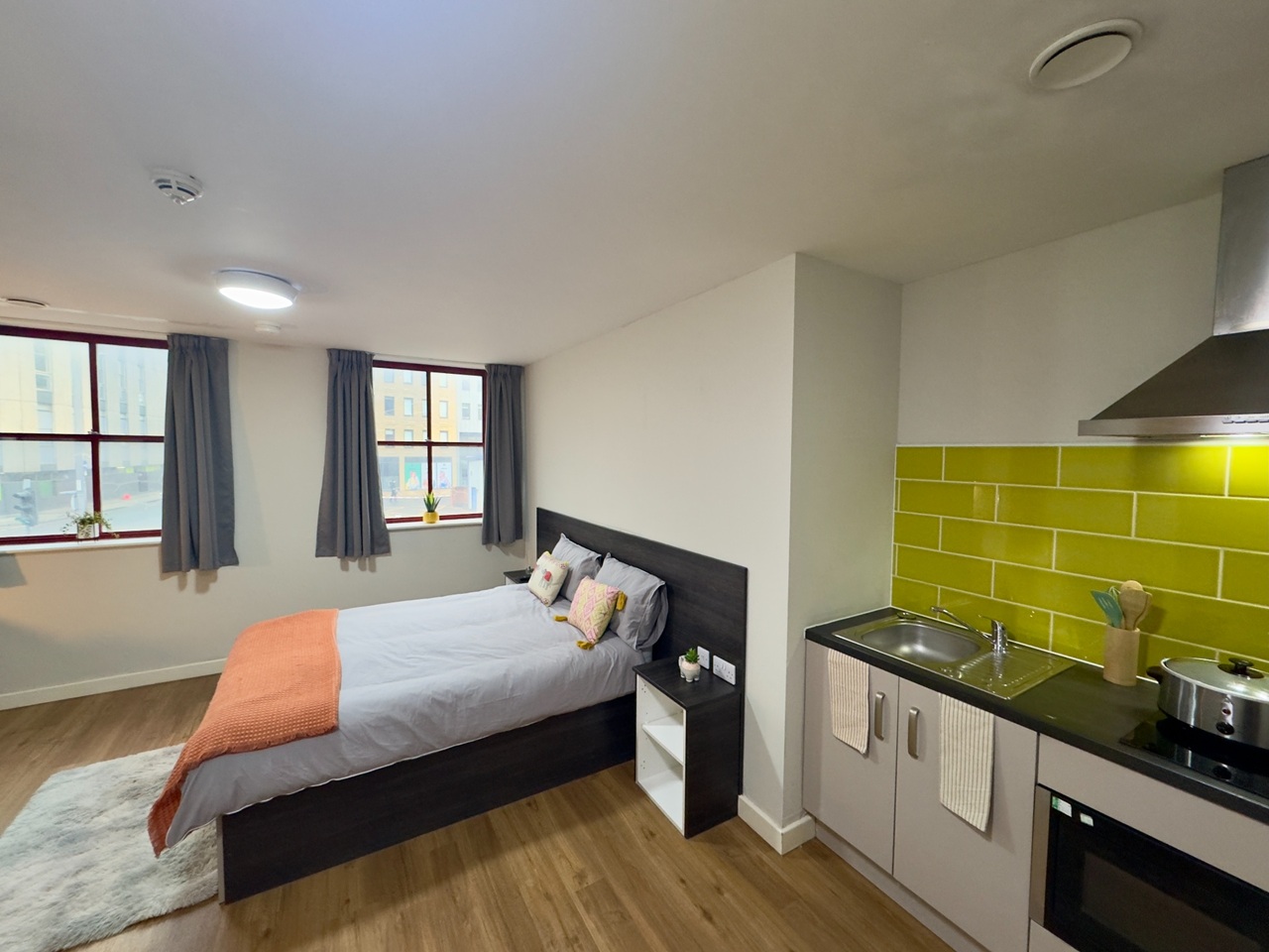 Studio Flat, Glasshouse St, NG1, N1 7GU photo 2