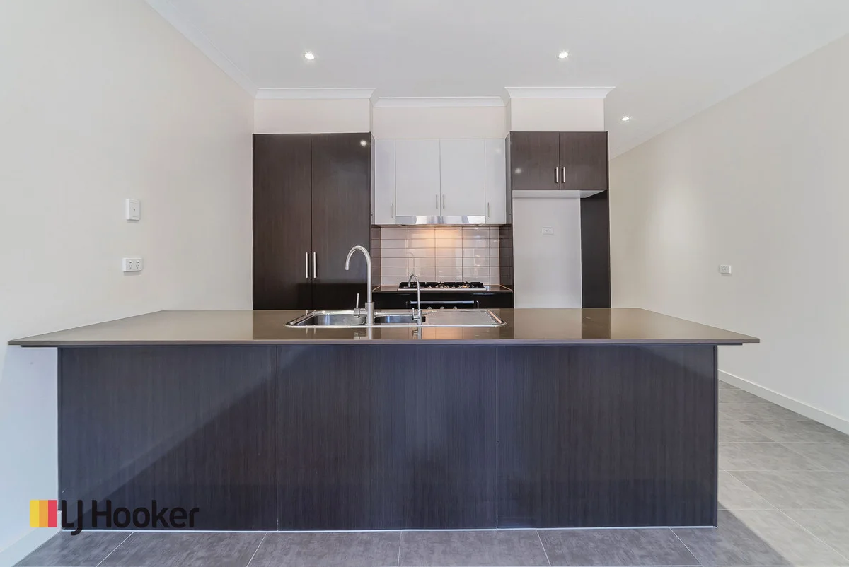 Additional image 2 of 63 Clarendon Avenue, Craigieburn VIC 3064
