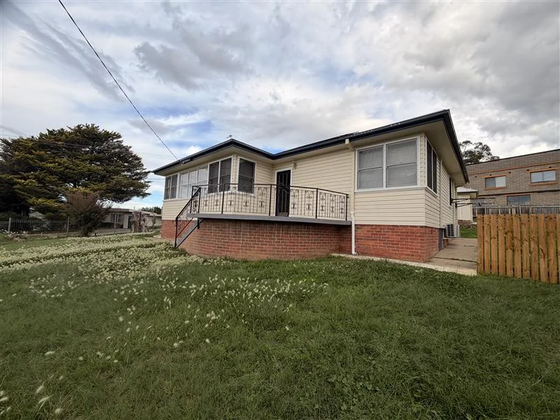 262 Sharp Street, Cooma NSW 2630
