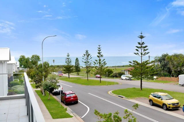 Additional image 8 of 101/1 Mawson Close, Caves Beach NSW 2281
