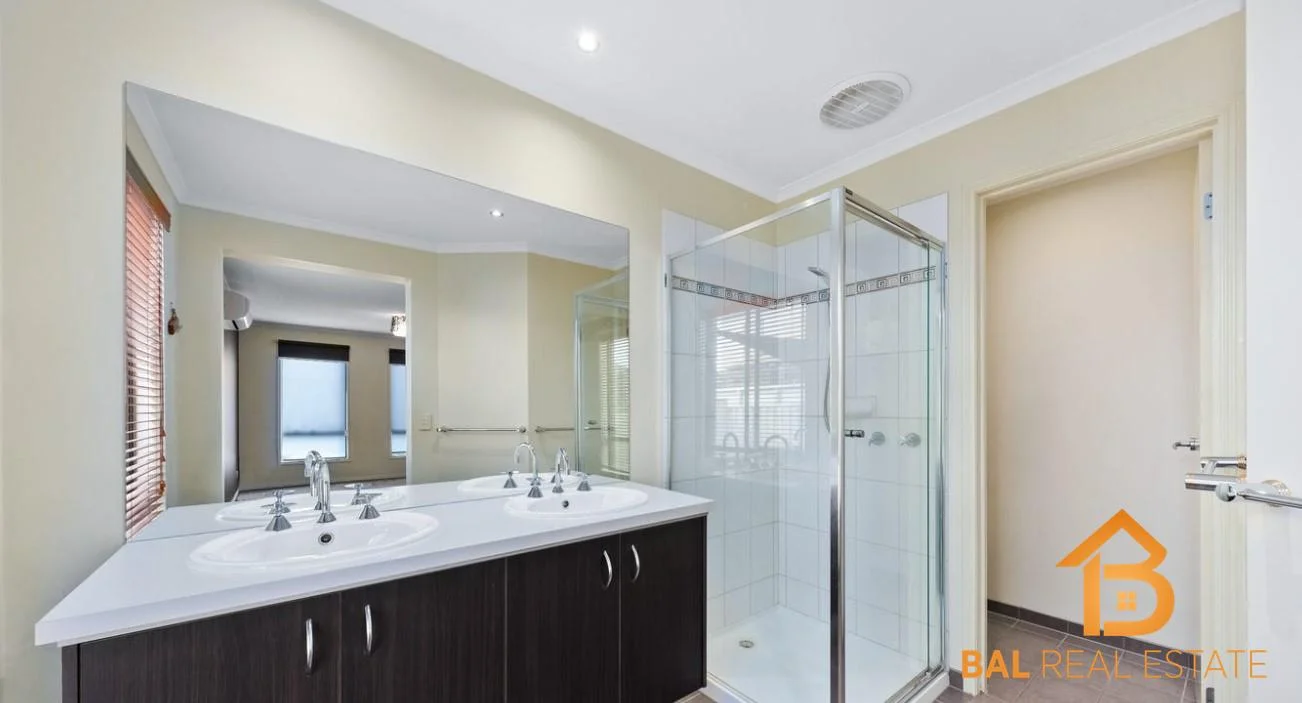 Additional image 9 of 3 Verdon Avenue, Caroline Springs VIC 3023