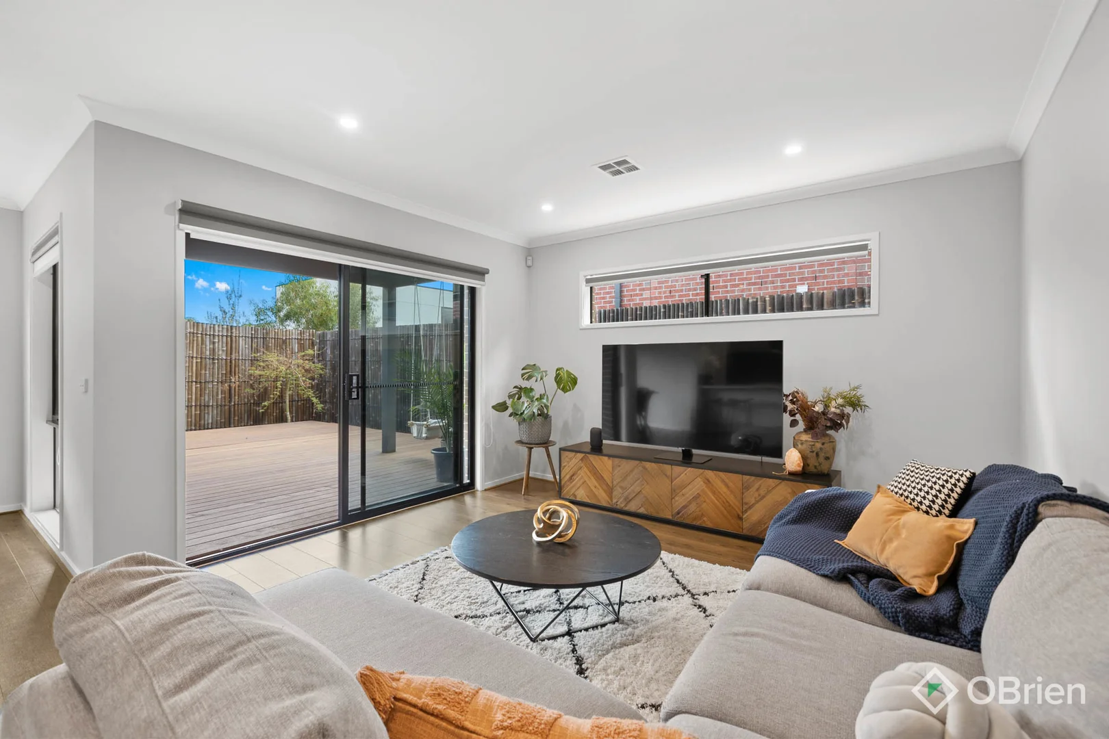 22 Marwick Street, Carrum Downs VIC 3201 photo 4