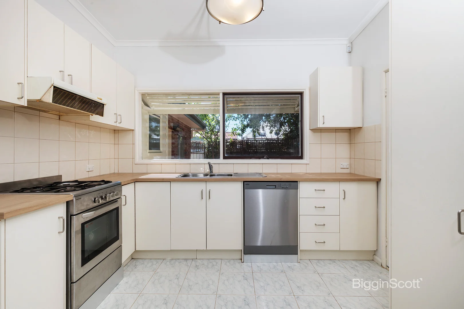 19 Smith Street, Richmond VIC 3121 photo 2