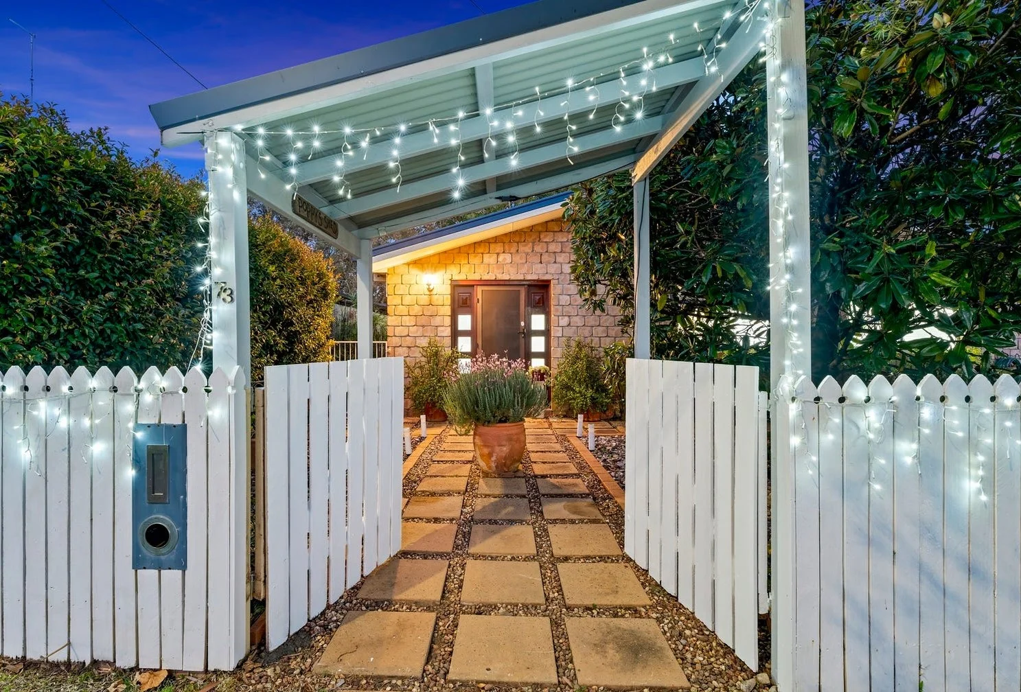 73 Kumbari Close, Southport QLD 4215
