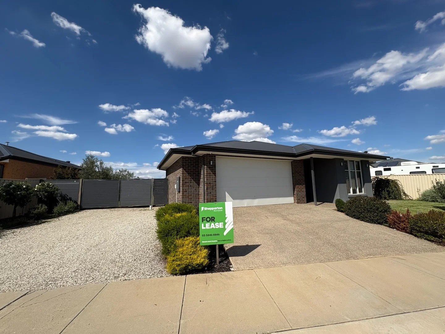 4 Mallacoota Drive, Kialla VIC 3631
