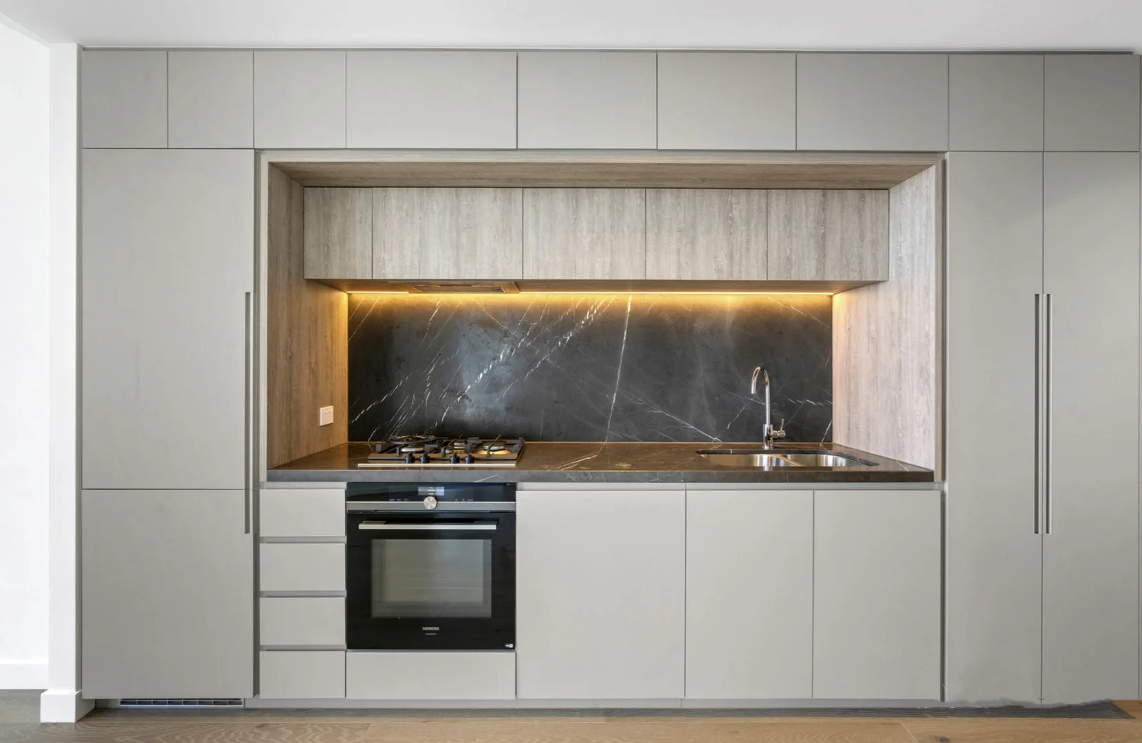 Additional image 2 of 7004/648 Lonsdale St, Melbourne VIC 3000