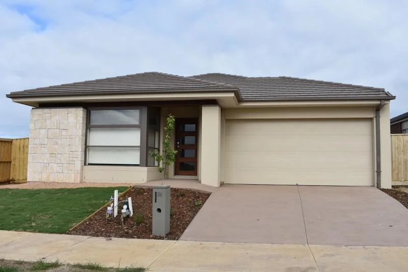 36 Ashbury Boulevard, Armstrong Creek VIC 3217