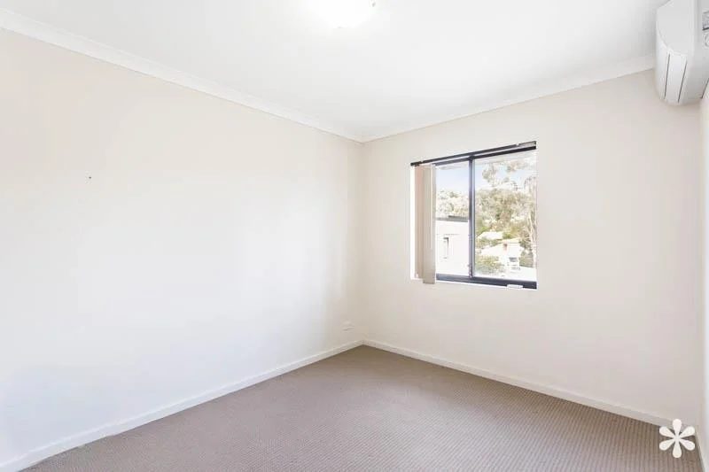 Additional image 3 of 4/5 Eastleigh Loop, Currambine WA 6028