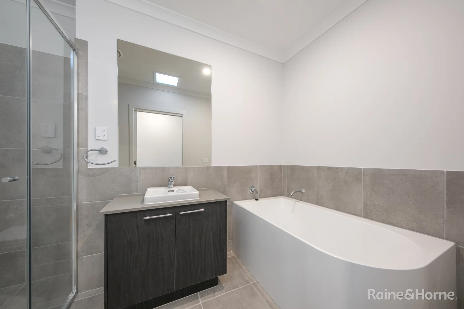 Additional image 8 of 76 Bourn Circuit, Sunbury VIC 3429