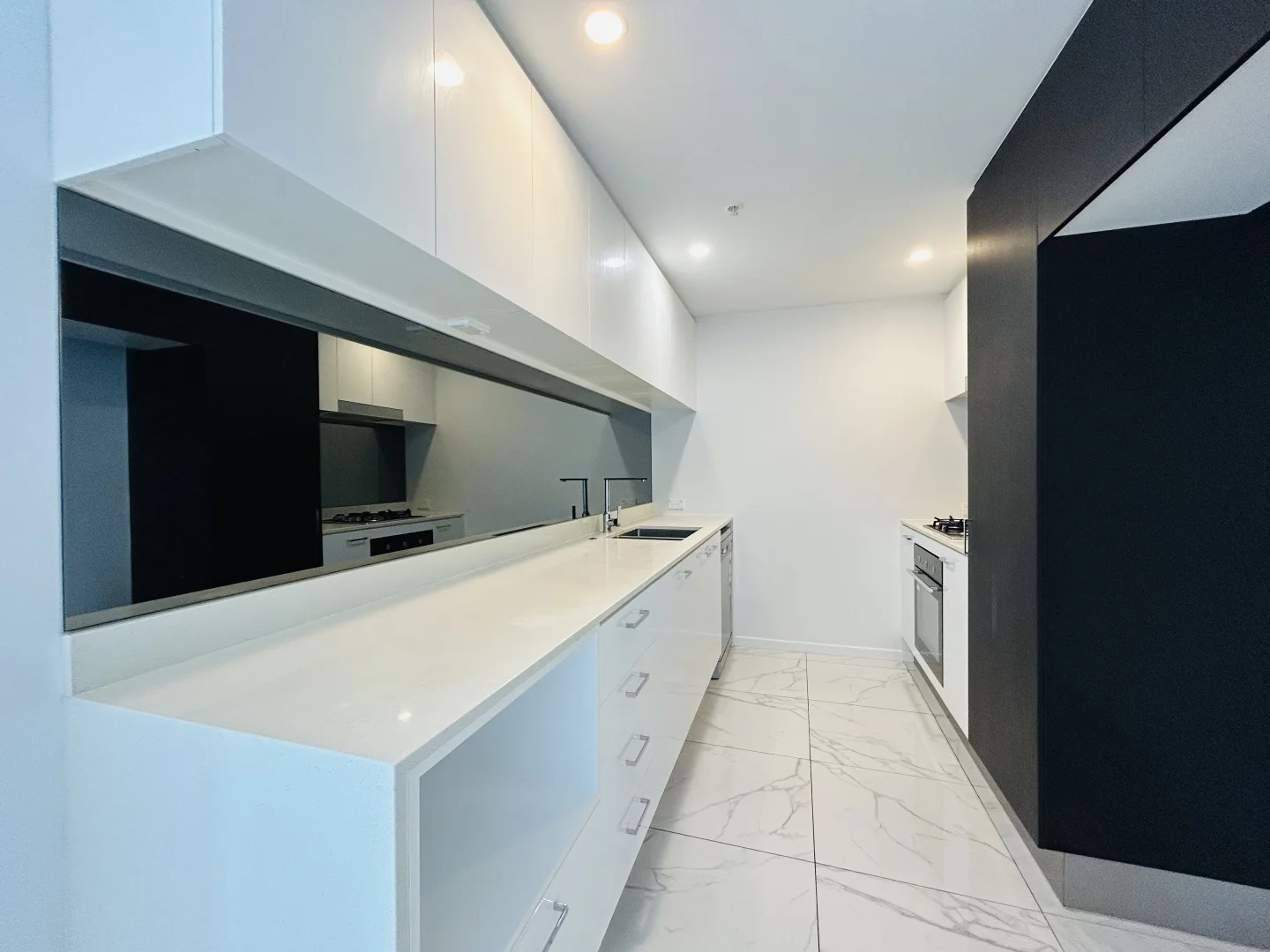 Additional image 3 of 4609/5 Harbourside Ct, Biggera Waters QLD 4216