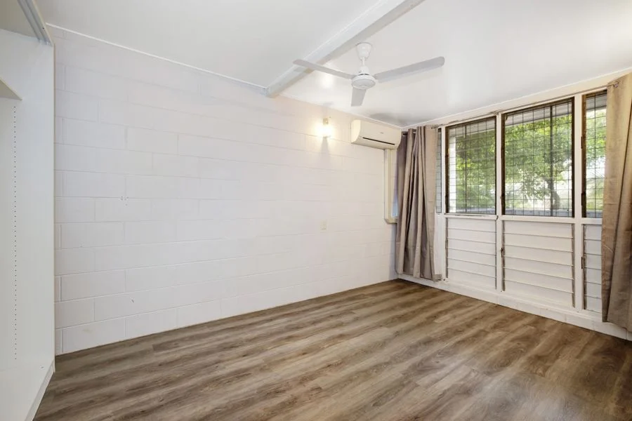 2/165 Harold Street, West End QLD 4810 photo 3