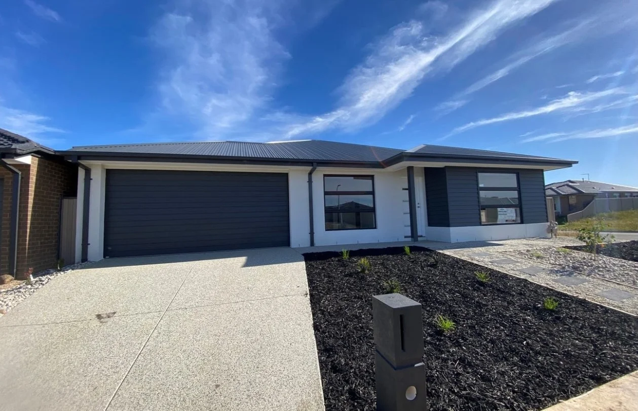 1/25B Spoonbill Avenue, Winter Valley VIC 3358