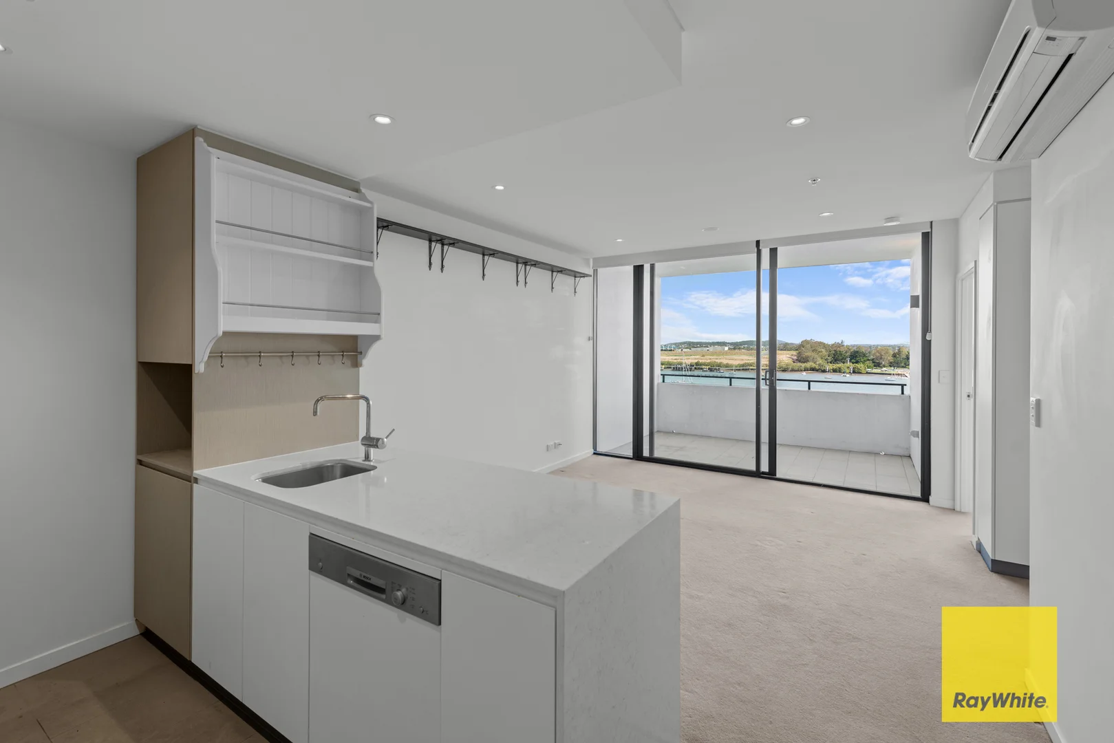 Additional image 3 of 10811/320 Macarthur Avenue, Hamilton QLD 4007