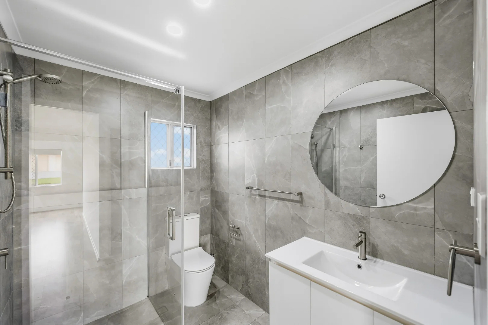 Additional image 5 of 7 Crest Avenue, Boyne Island QLD 4680