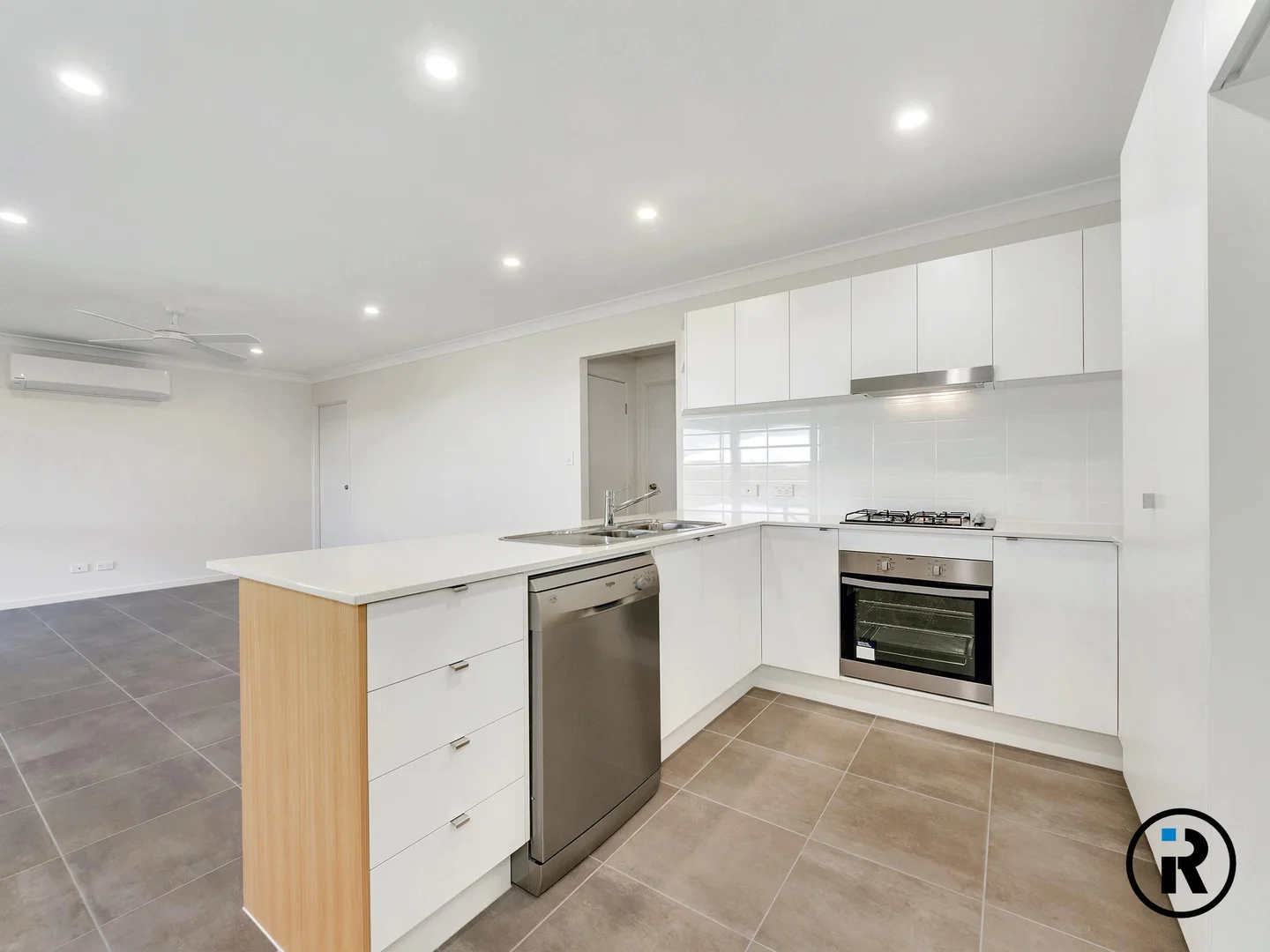 Additional image 2 of 1/24-26 Rupert Crescent, Morayfield QLD 4506