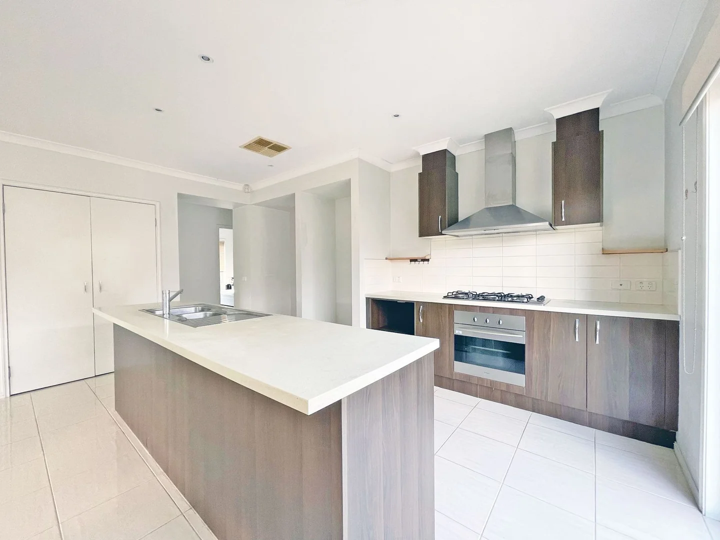 Additional image 9 of 5 Dalmuir Boulevard, Deer Park VIC 3023